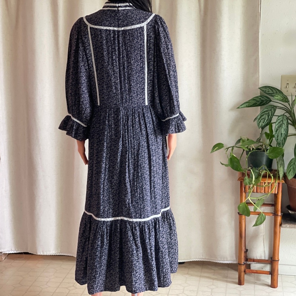 Anthropologie Meadows Amaryllis Floral Dress Navy Cotton Prairie Cottagecore 10 - Picture 4 of 14